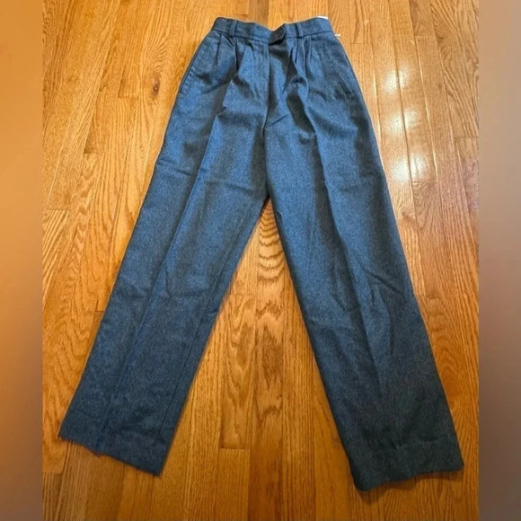 Chaus women's dark‎ greywool blend pleated front dress pant size 12 vintage - Picture 1 of 4